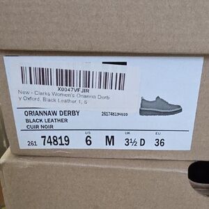 Clarks Womens  Black Leather Oriannaw Derby Oxford  Shoes